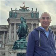 Online English tutor for bignners, rely on interactive learning.